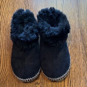 Isotoner Black Textured Sole Slippers